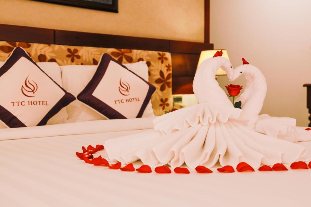 Ttc Hotel - Tan Binh Хошимин Экстерьер фото