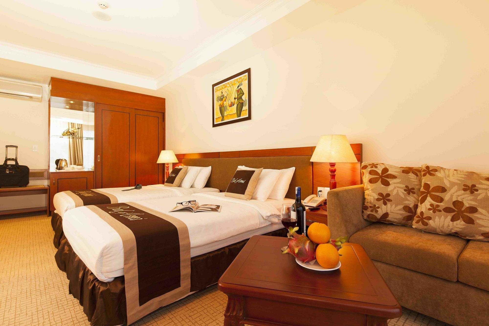 Ttc Hotel - Tan Binh Хошимин Экстерьер фото